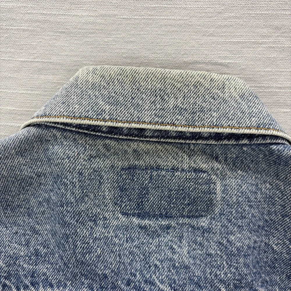 Vintage Levi's 70507 Denim Trucker Jacket USA Made Size L 23x27 Red Tab